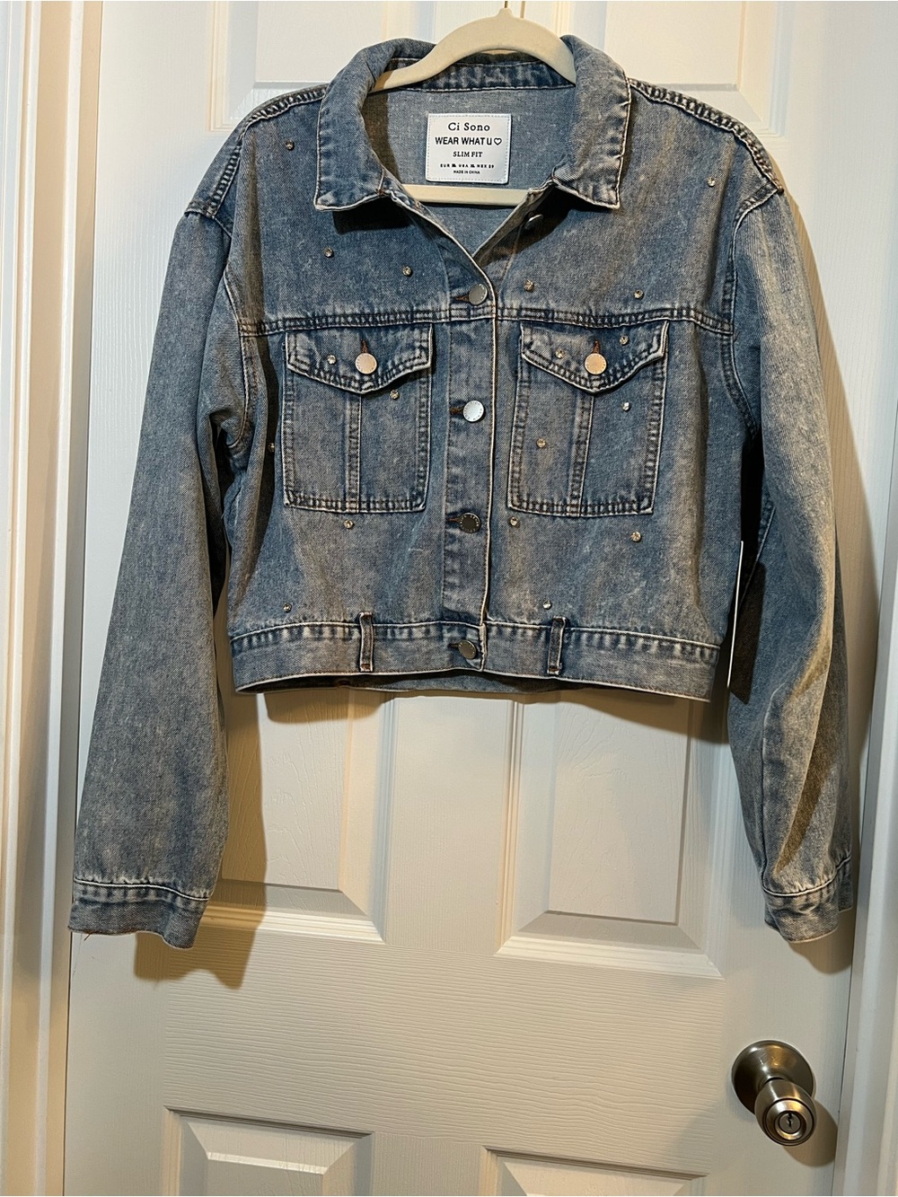🦋 NWT Ci Sono Faded Blue Cropped Denim Jacket with rhinestone Details xl